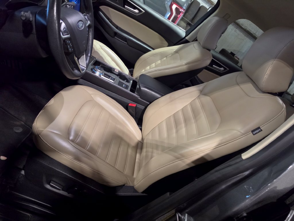 Used 2024 Ford Edge SEL AWD/4WD image 6