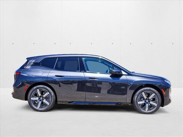 New 2026 BMW iX xDrive60 w/ Premium Package image 4