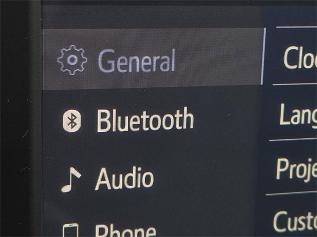 Used 2021 Toyota RAV4 XLE image 4