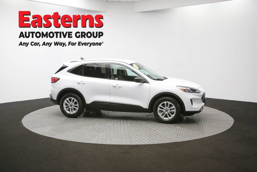 Used 2022 Ford Escape SE image 45