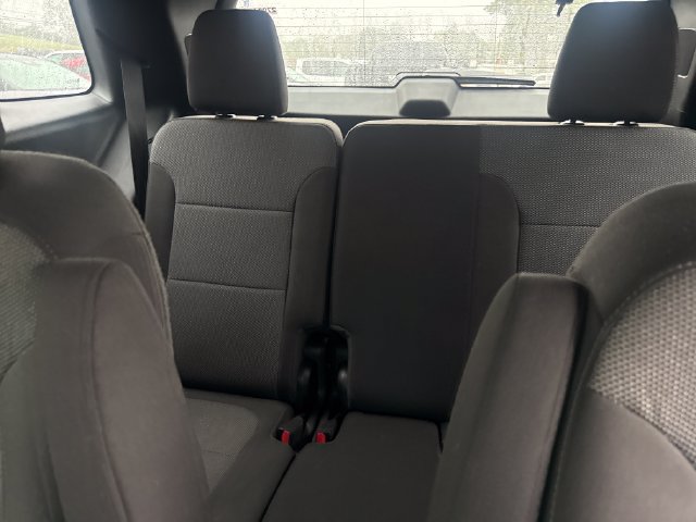 Used 2022 Chevrolet Traverse LT FWD image 28