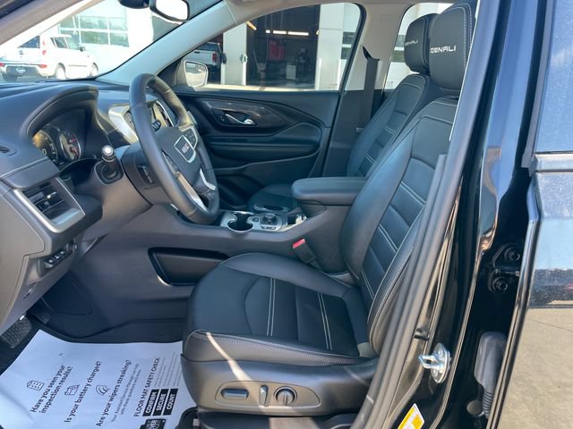 Used 2024 GMC Terrain Denali w/ LPO, Floor Liner Package AWD/4WD image 19