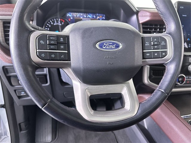 Used 2024 Ford Expedition Limited image 11