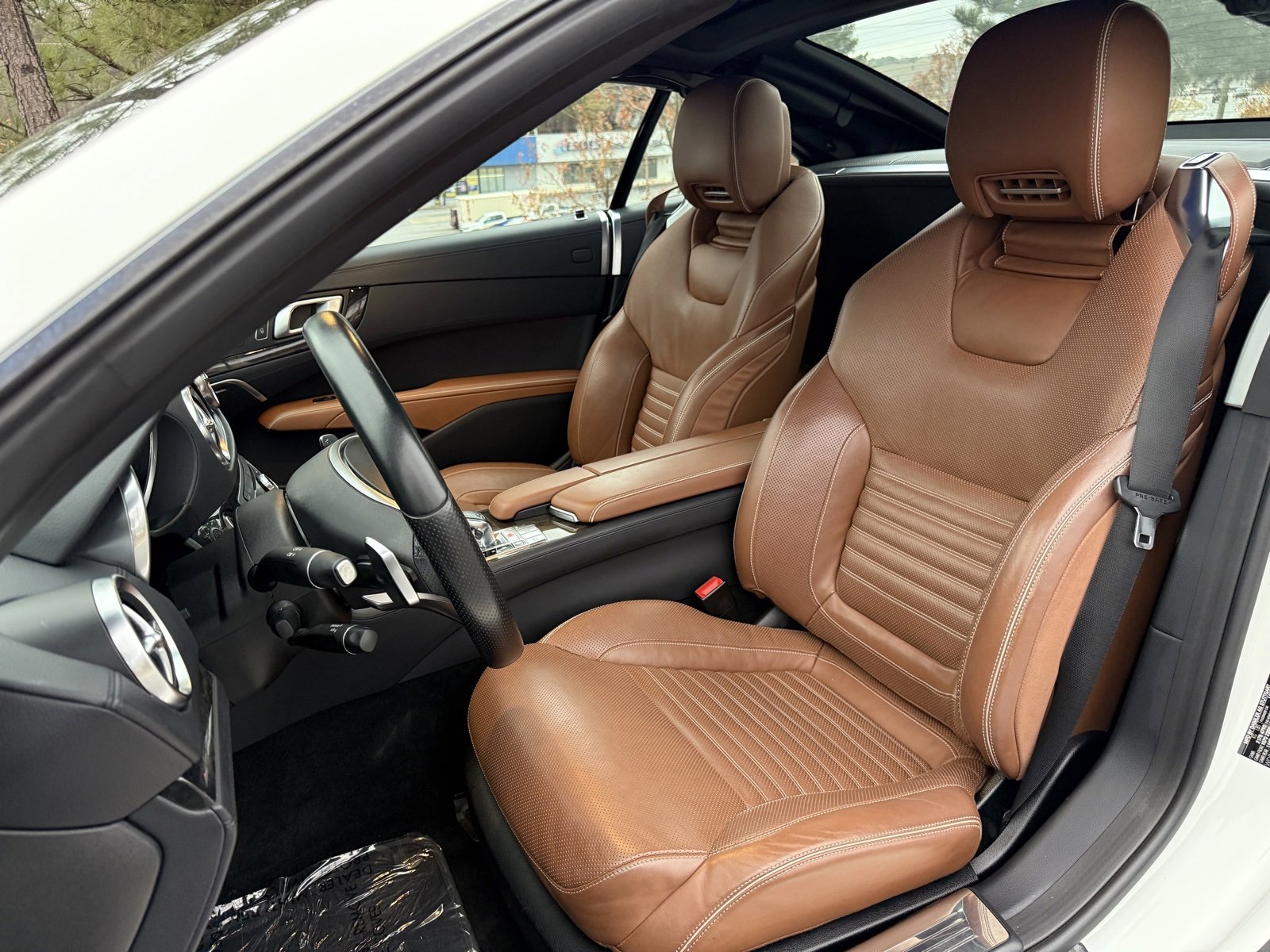 Used 2017 Mercedes-Benz SL 550 image 34