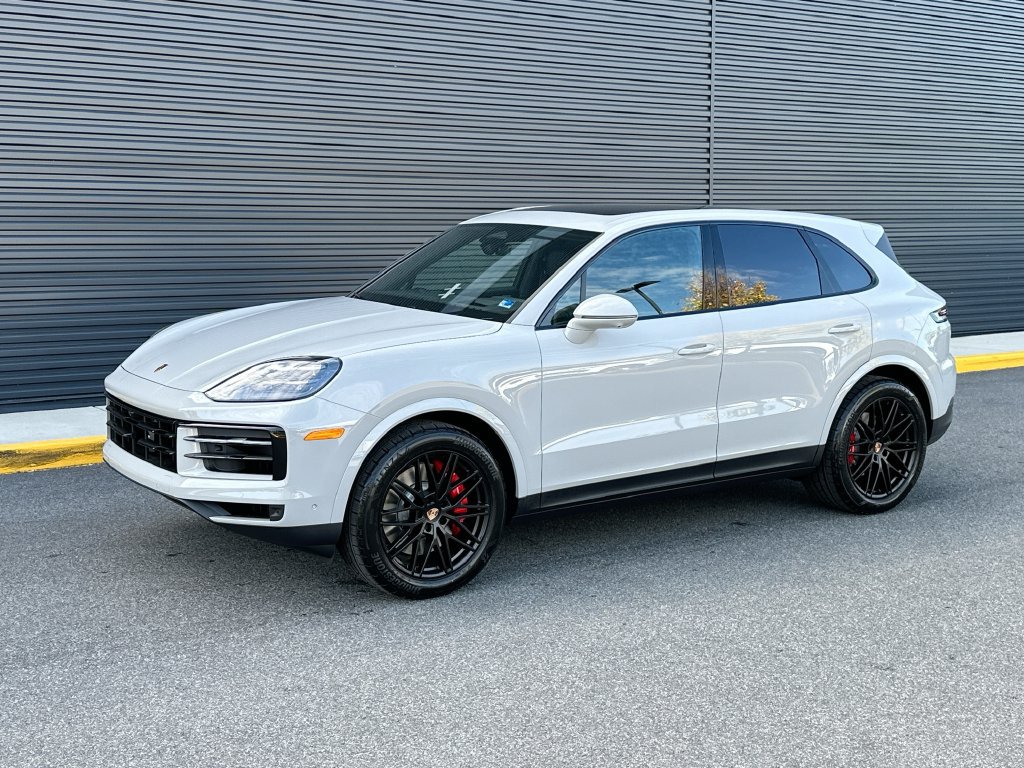 New 2027 Porsche Cayenne S AWD/4WD image 2