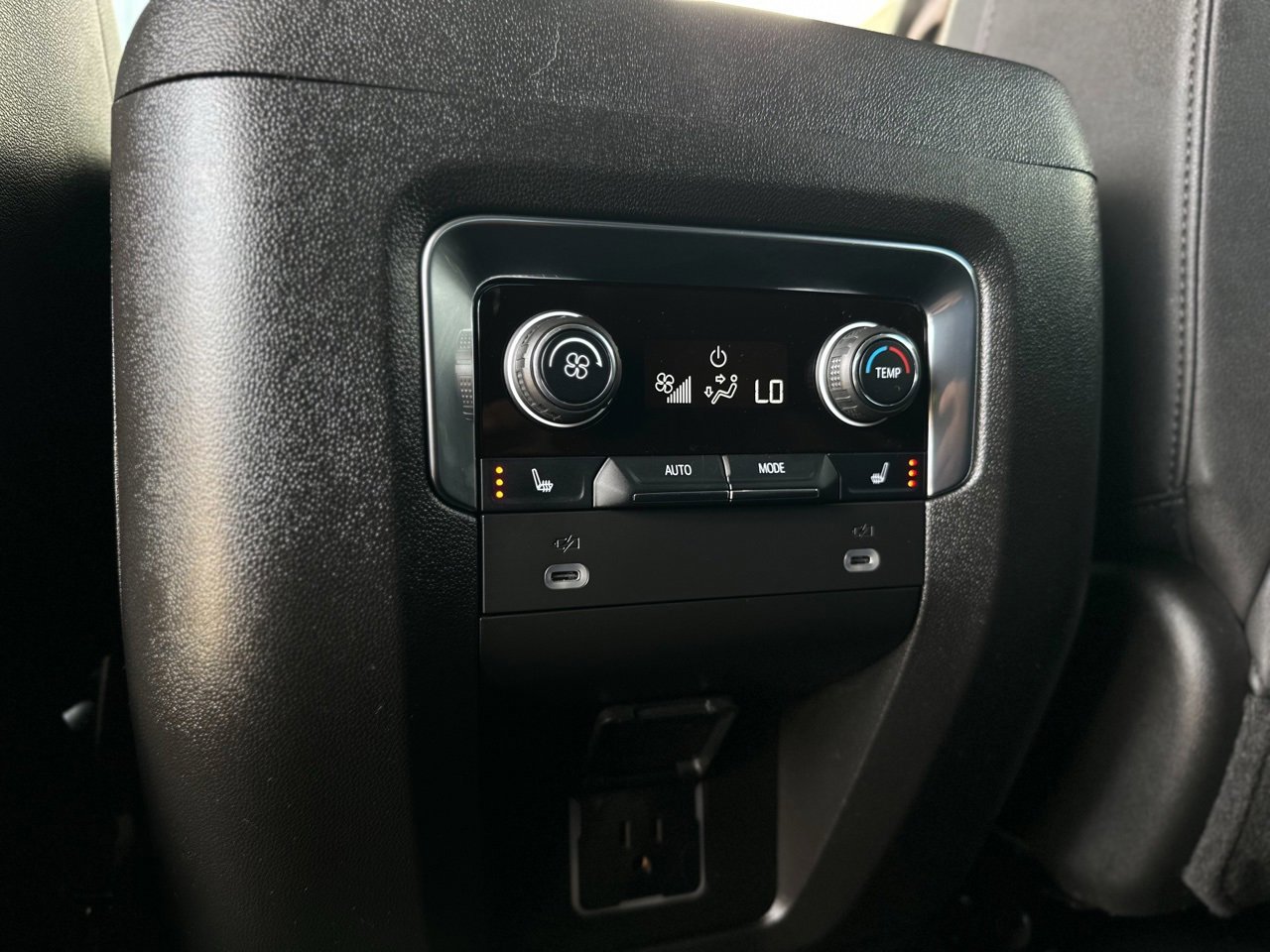 Certified 2023 Chevrolet Tahoe Z71 w/ Luxury Package image 23