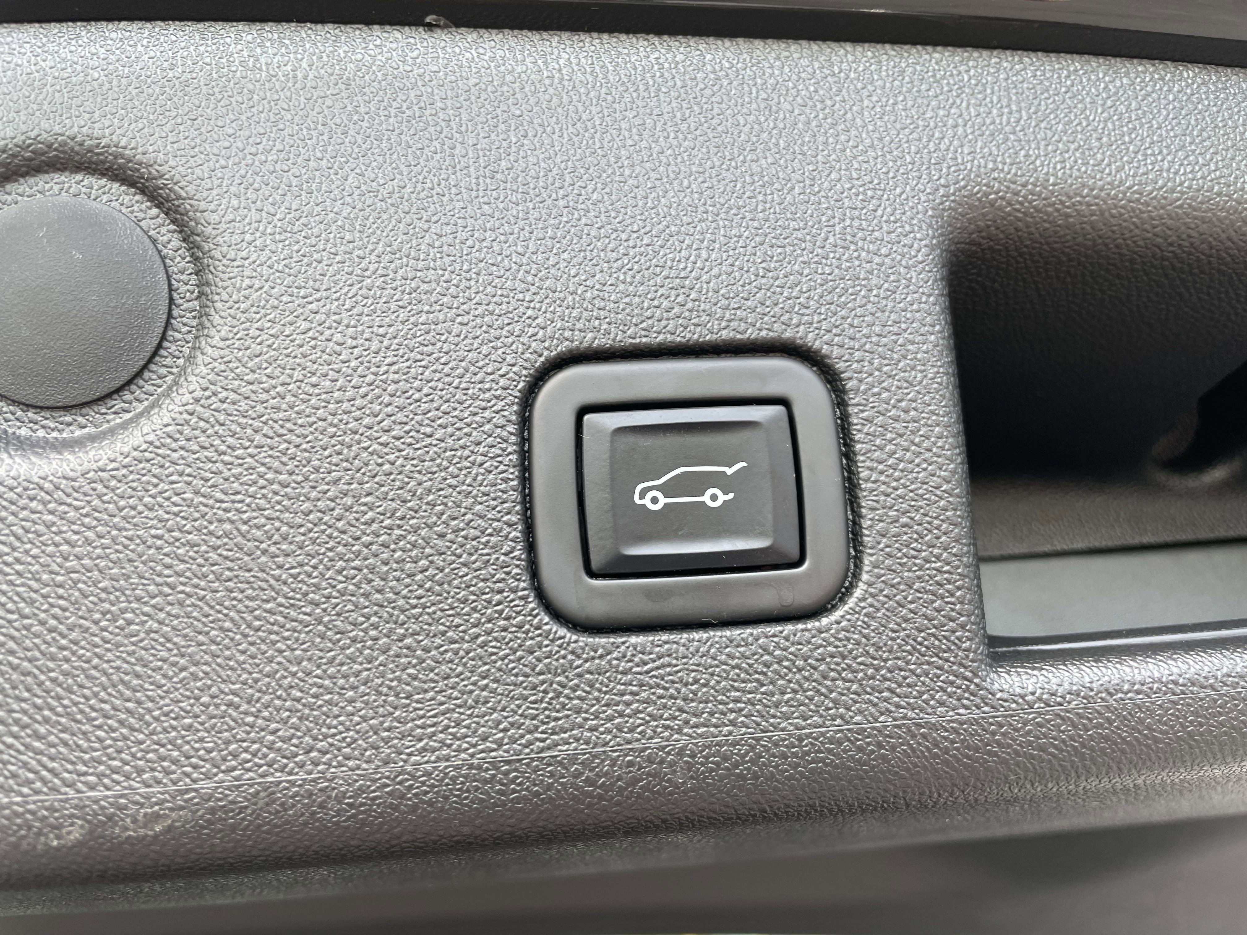 Used 2022 Chevrolet Equinox LT image 32