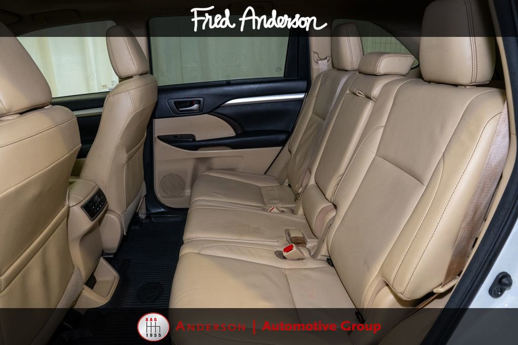 Used 2018 Toyota Highlander XLE AWD/4WD image 9