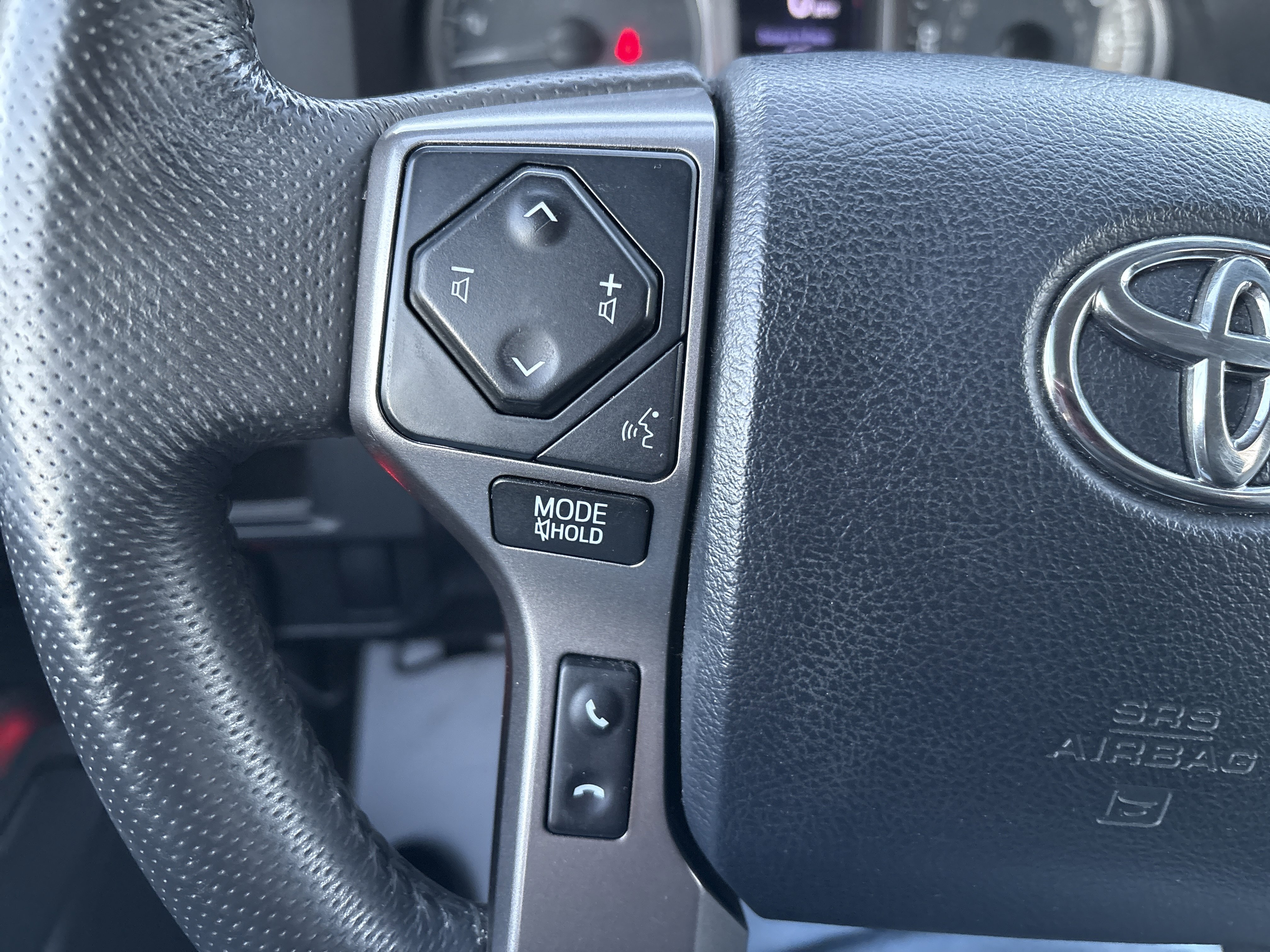 Used 2017 Toyota Tacoma SR5 image 19