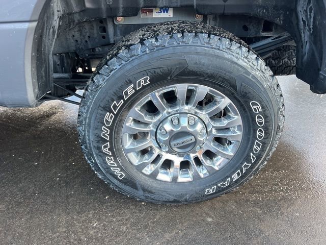 Used 2022 Ford F250 XLT w/ XLT Premium Package image 9