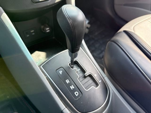 Used 2015 Hyundai Accent GLS image 31