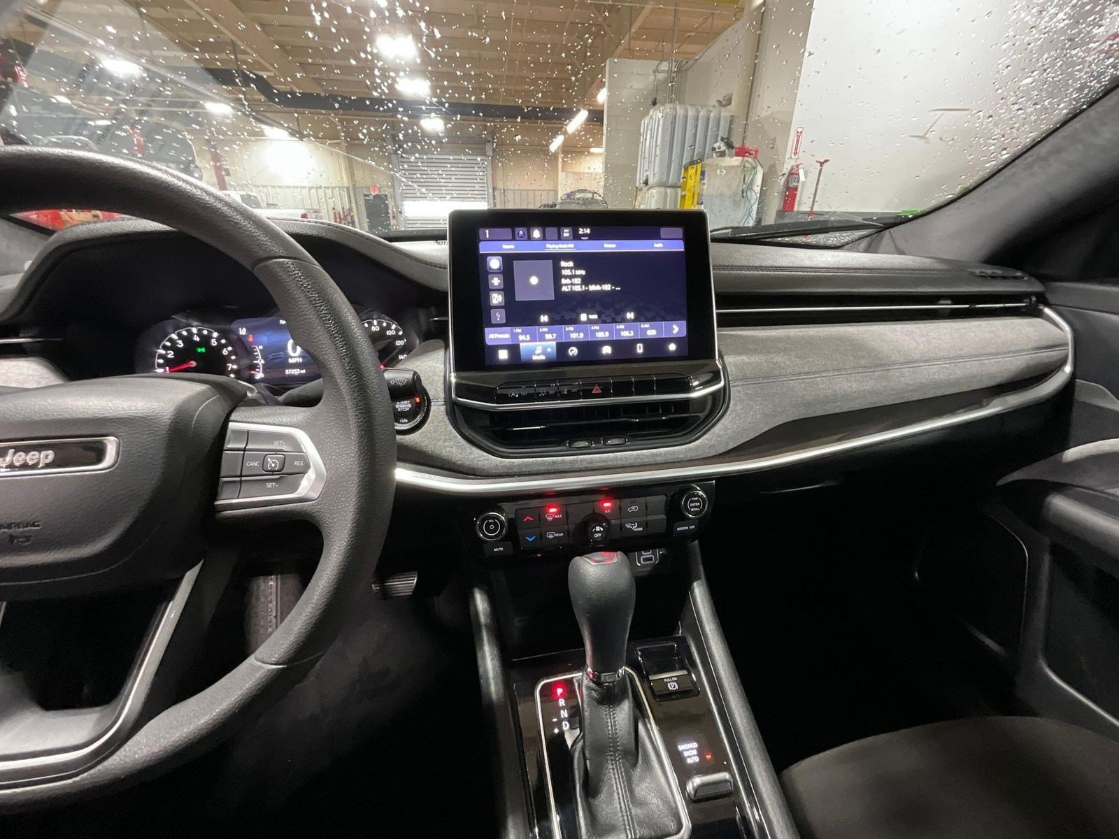 Used 2023 Jeep Compass Sport AWD/4WD image 9