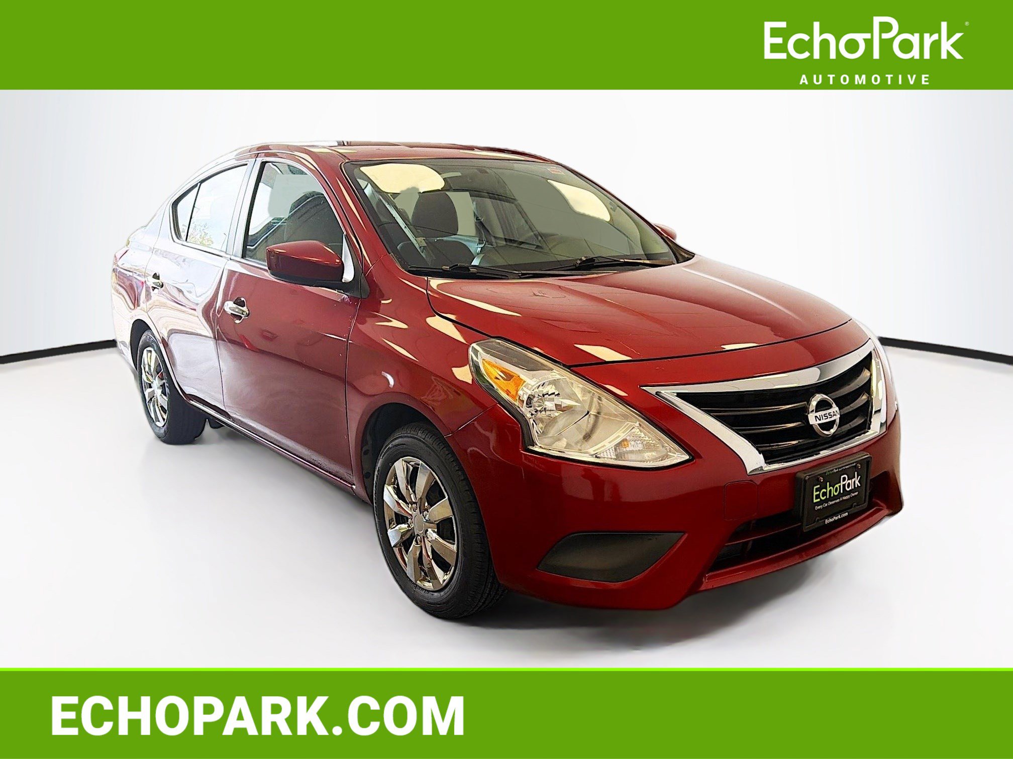 Used 2019 Nissan Versa SV FWD image 1
