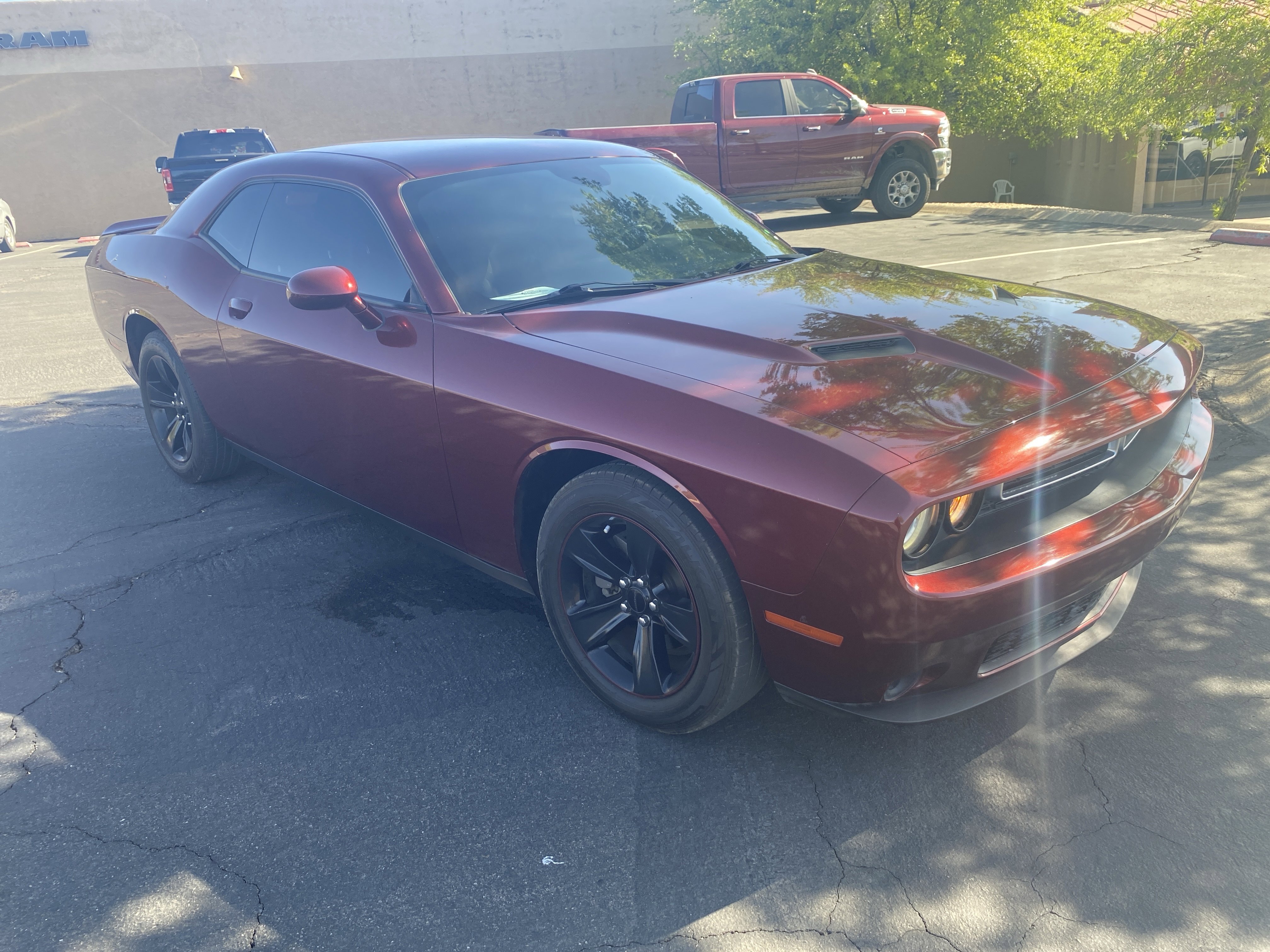 Used 2019 Dodge Challenger SXT image 5