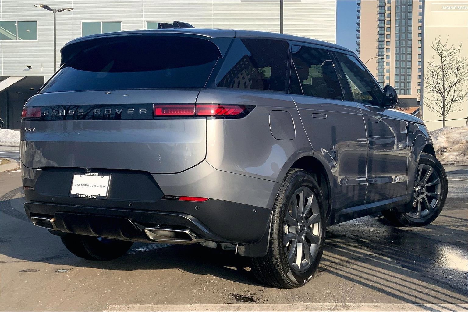 Used 2025 Land Rover Range Rover Sport S image 12