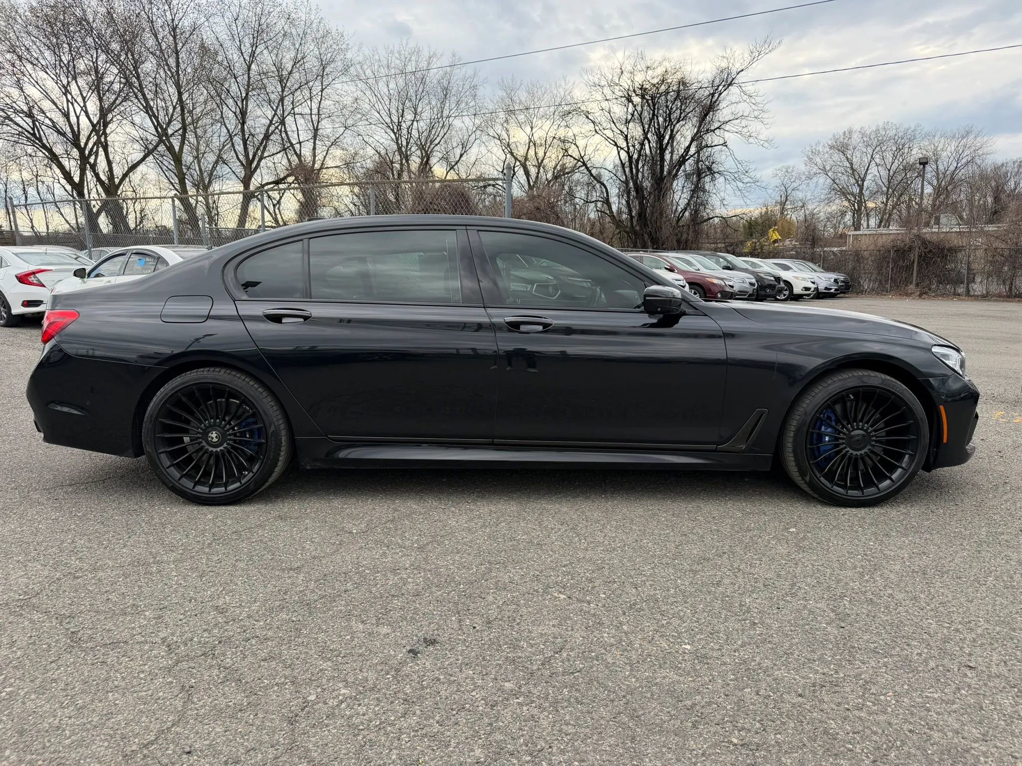 Used 2019 BMW 750i xDrive w/ Executive Package AWD/4WD image 4