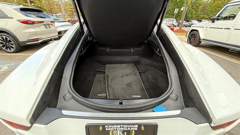 Used 2018 Jaguar F-TYPE Coupe image 16