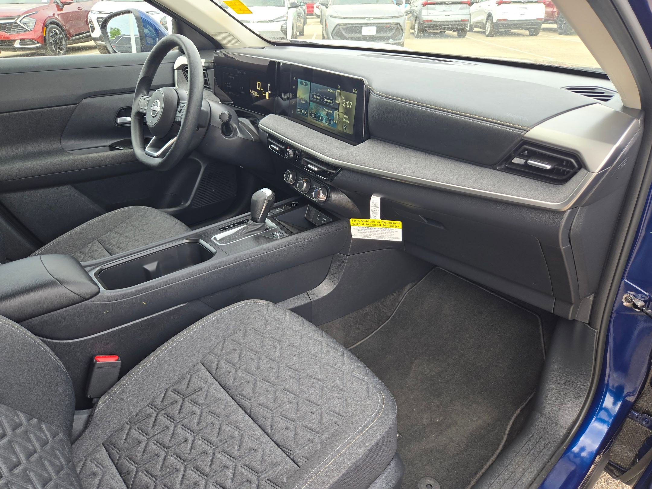 Used 2025 Nissan Kicks SV image 27