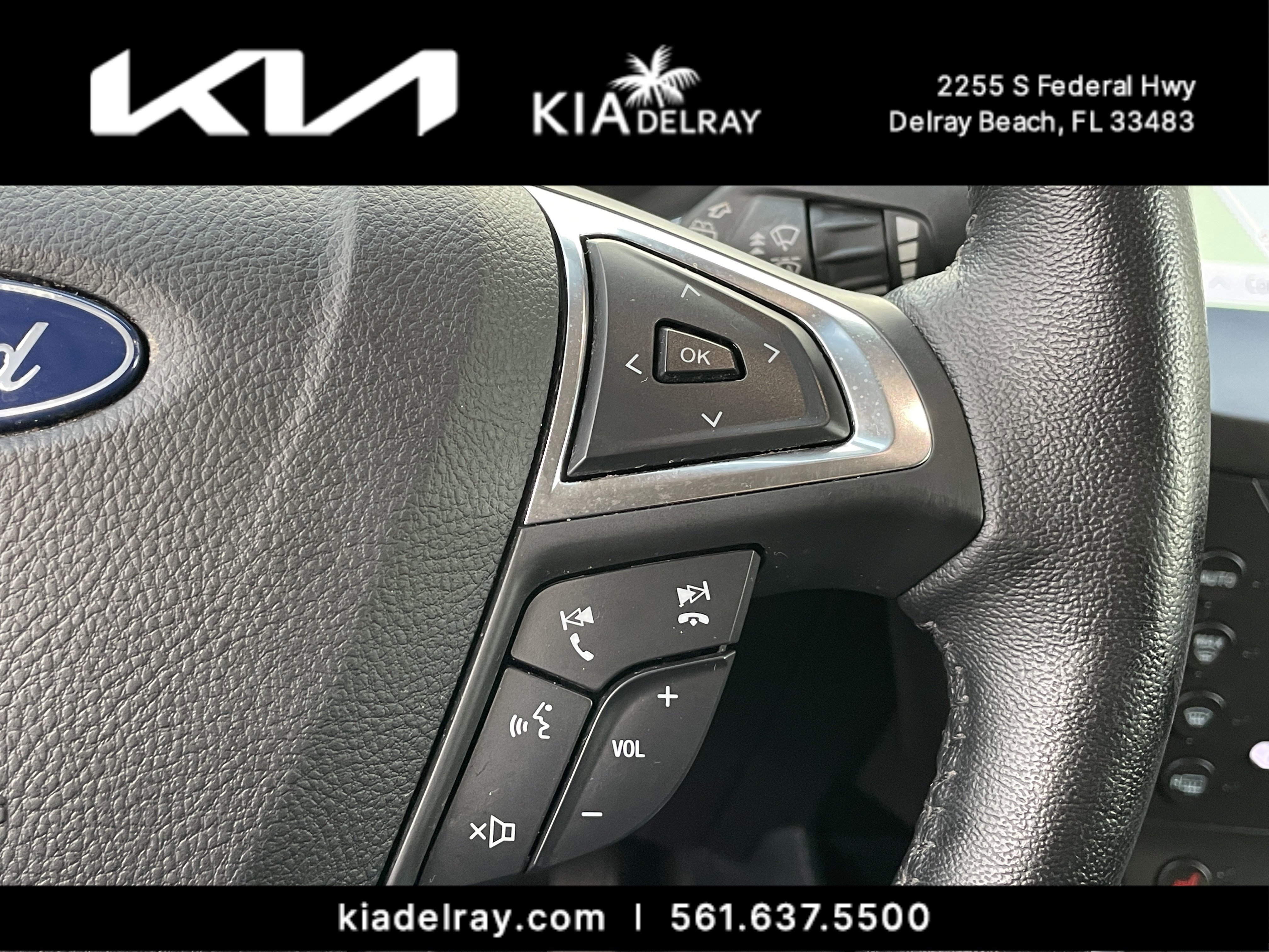 Used 2020 Ford Edge Titanium image 30