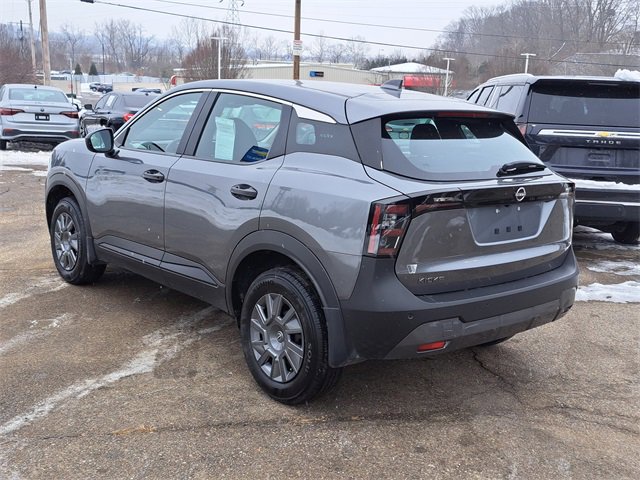 Used 2025 Nissan Kicks S image 3