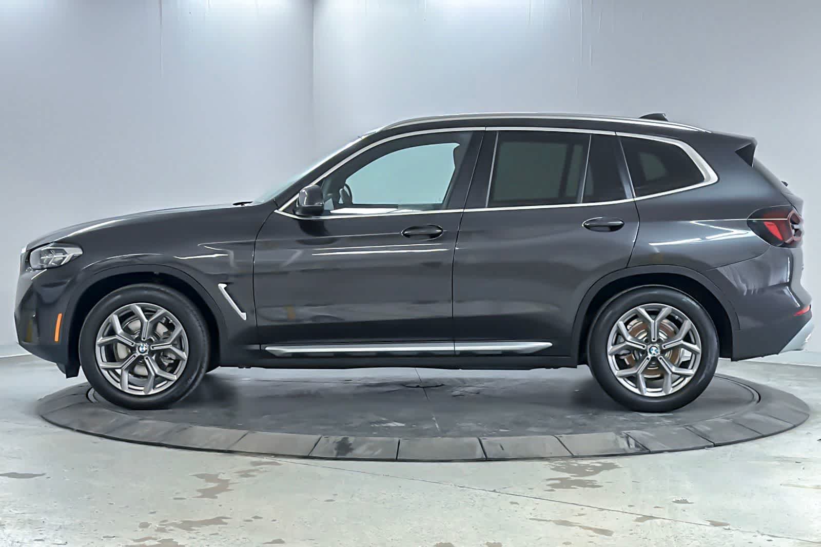 Used 2024 BMW X3 xDrive30i w/ Premium Package w/ZPA AWD/4WD image 5