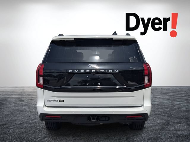 Used 2025 Ford Expedition Active AWD/4WD image 5