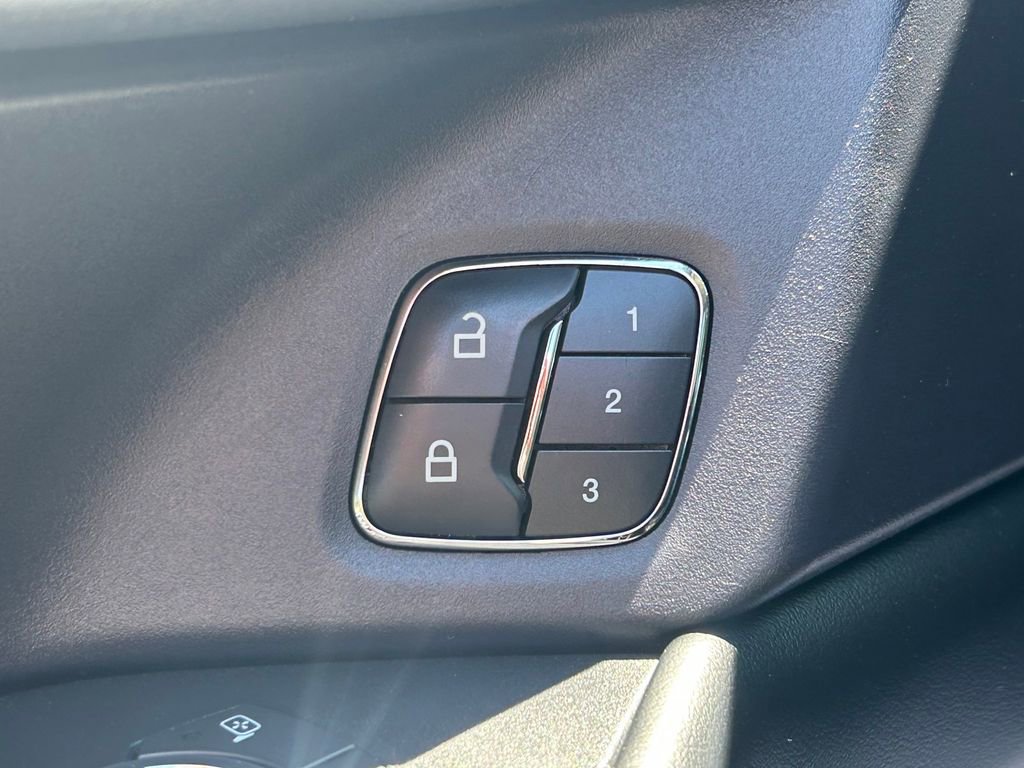 Used 2019 Ford Expedition Platinum RWD image 28