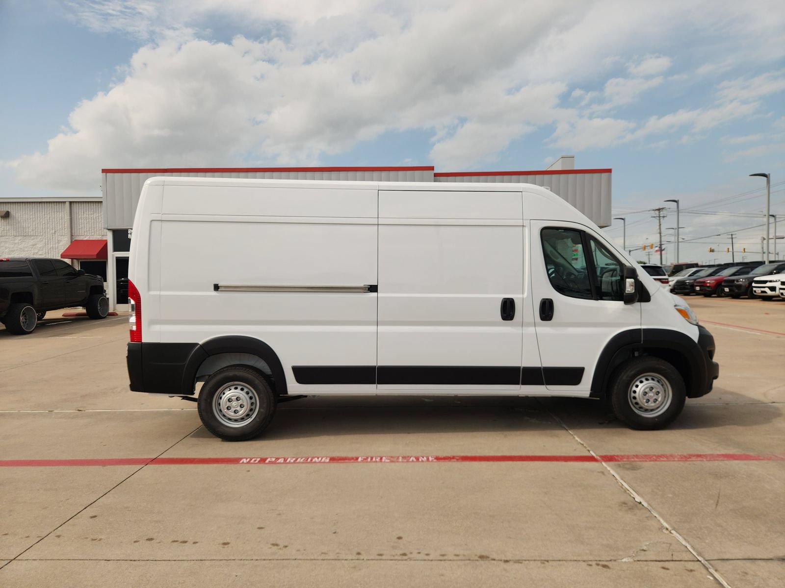 New 2026 RAM ProMaster 2500 w/ Convenience Group FWD image 7