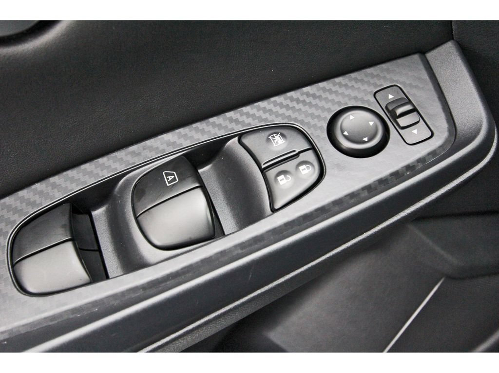 Certified 2025 Nissan Sentra SV FWD image 19