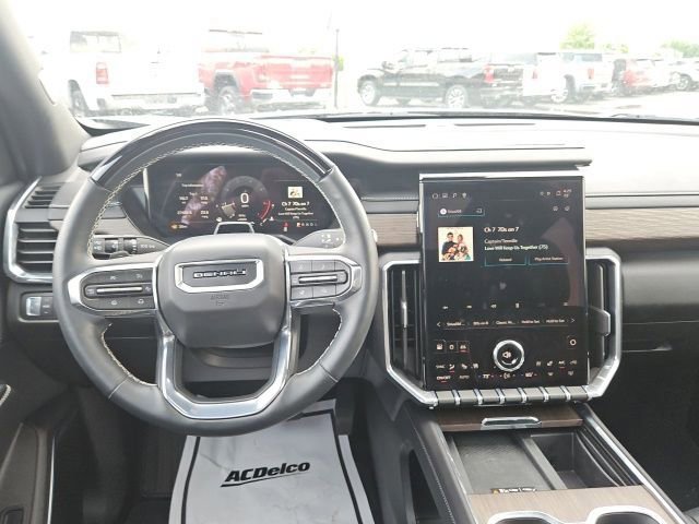 Used 2025 GMC Acadia Denali w/ Super Cruise Package FWD image 22