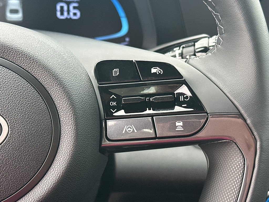 New 2026 Hyundai Elantra SEL Sport Premium FWD image 15