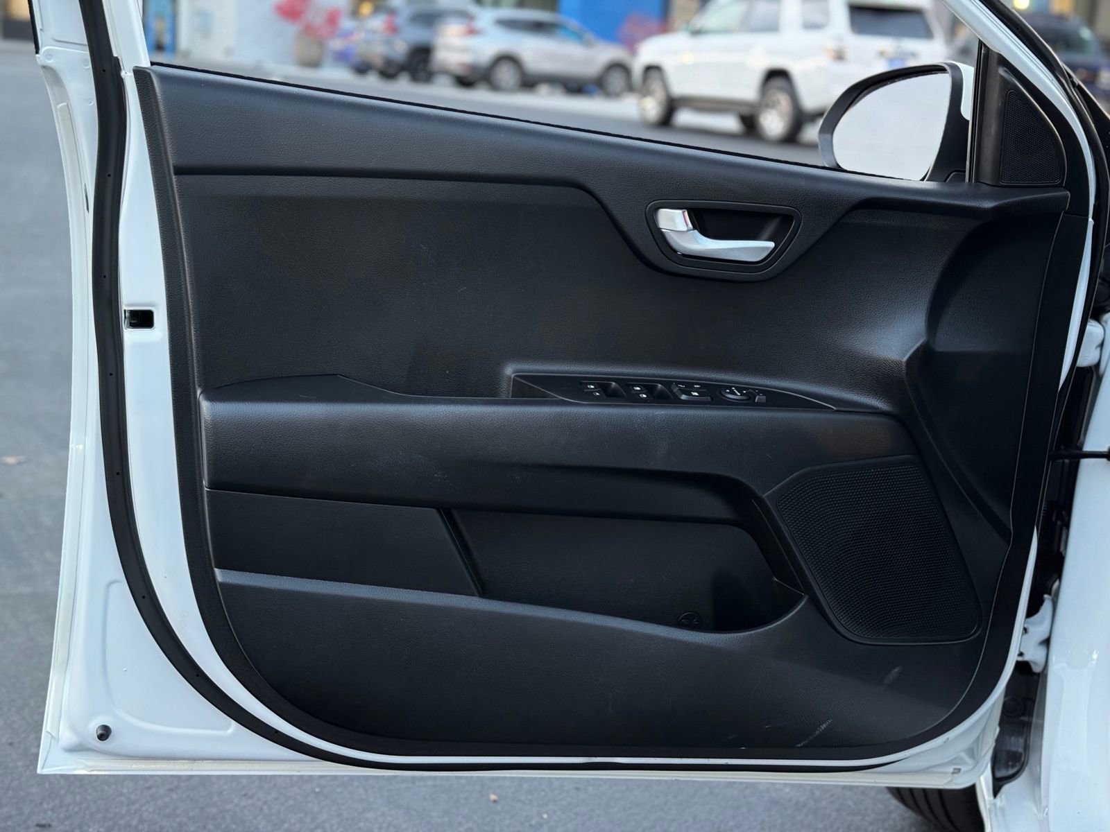 Used 2022 Kia Rio S image 12