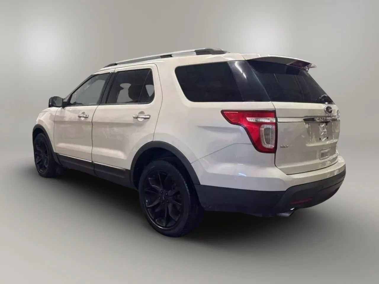 Used 2012 Ford Explorer XLT image 5