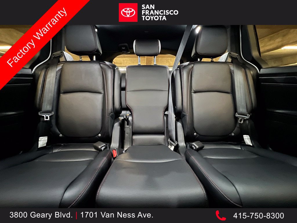 Used 2023 Honda Odyssey Sport image 13