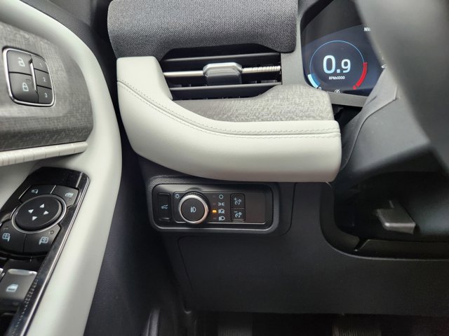 New 2026 Ford Explorer Platinum image 16