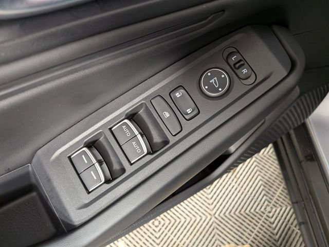 Used 2023 Honda Accord EX image 13