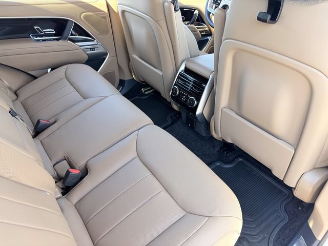 New 2026 Land Rover Range Rover SE AWD/4WD image 13