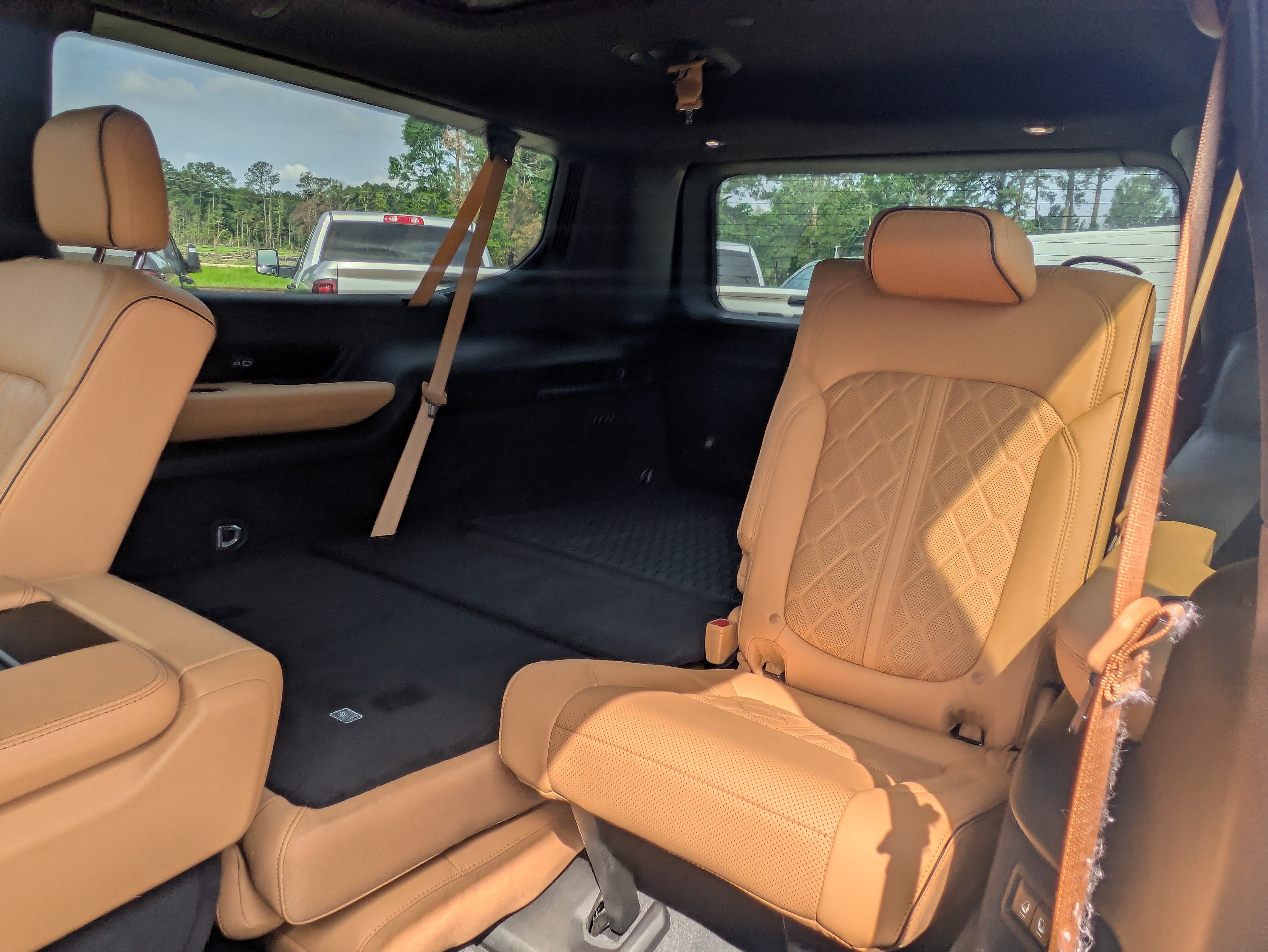 Used 2025 Jeep Grand Wagoneer L Series III w/ Rear Seat Video Group 1 AWD/4WD image 15