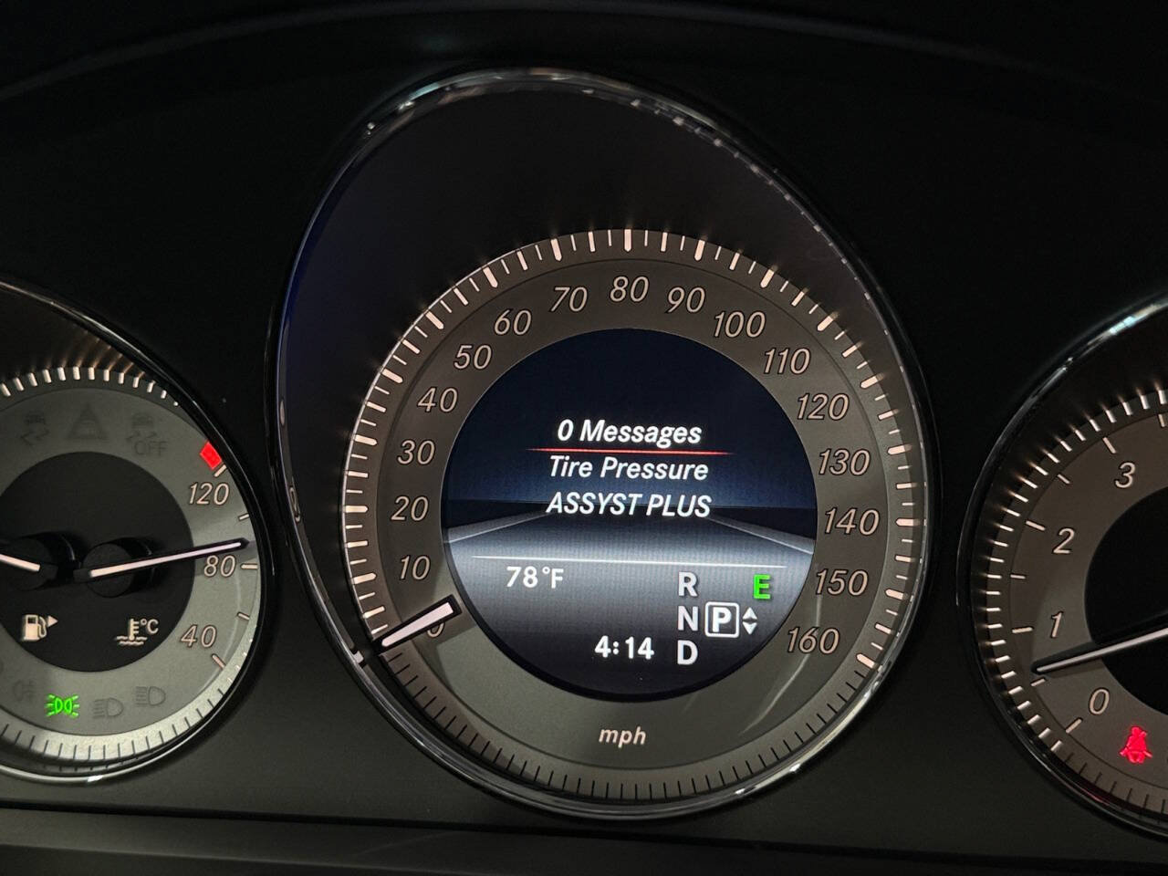Used 2015 Mercedes-Benz GLK 350 4MATIC image 29
