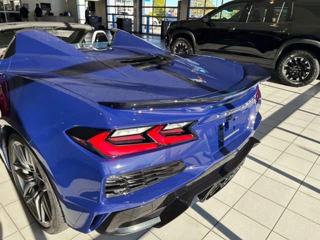 New 2026 Chevrolet Corvette Z06 w/ Chrome Exterior Badge Package image 8