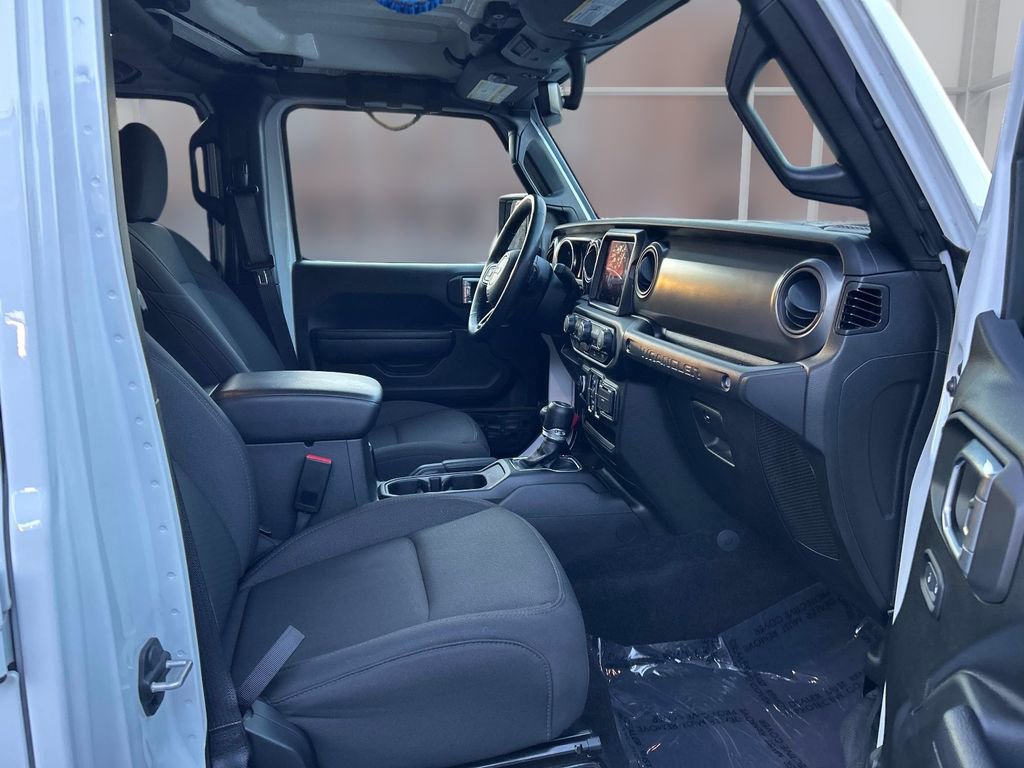 Used 2023 Jeep Wrangler Unlimited w/ Dual Top Group image 20