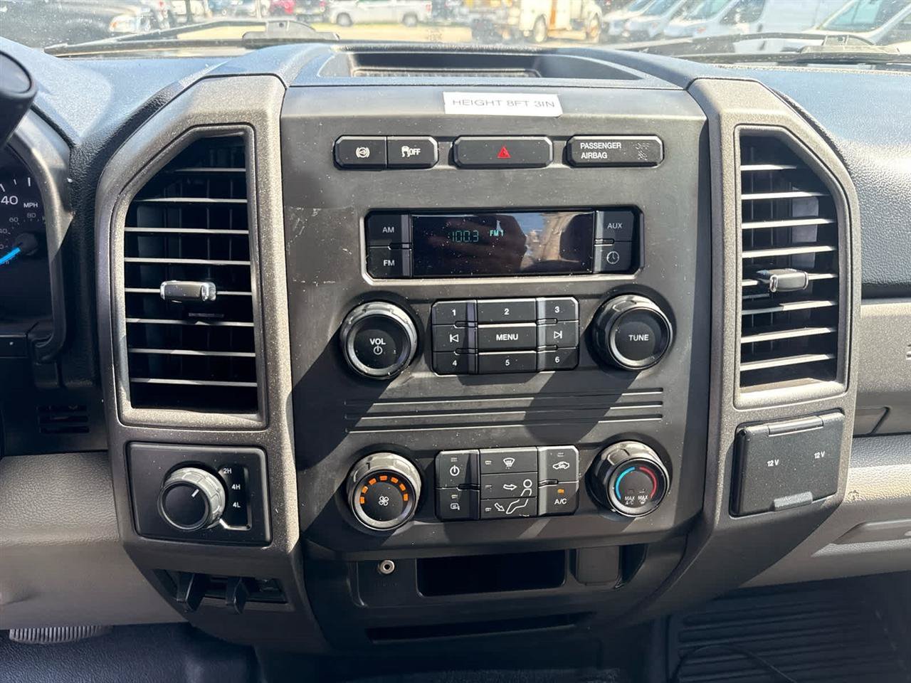 Used 2017 Ford F550 4x4 Regular Cab Super Duty image 15