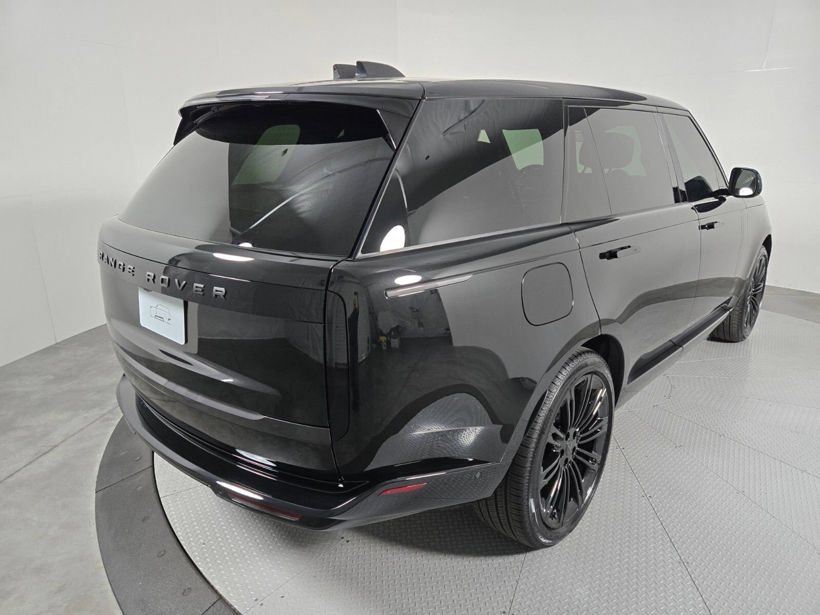 New 2026 Land Rover Range Rover Long Wheelbase Autobiography AWD/4WD image 2