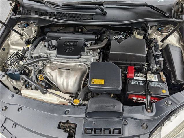 Used 2015 Toyota Camry SE w/ Moonroof Package image 21