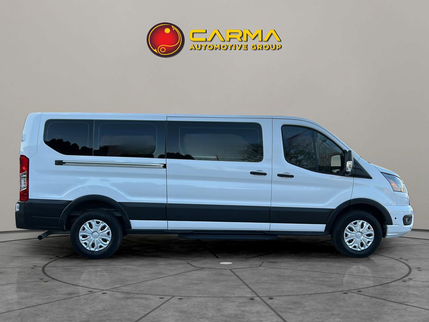 Used 2025 Ford Transit 350 XLT image 9