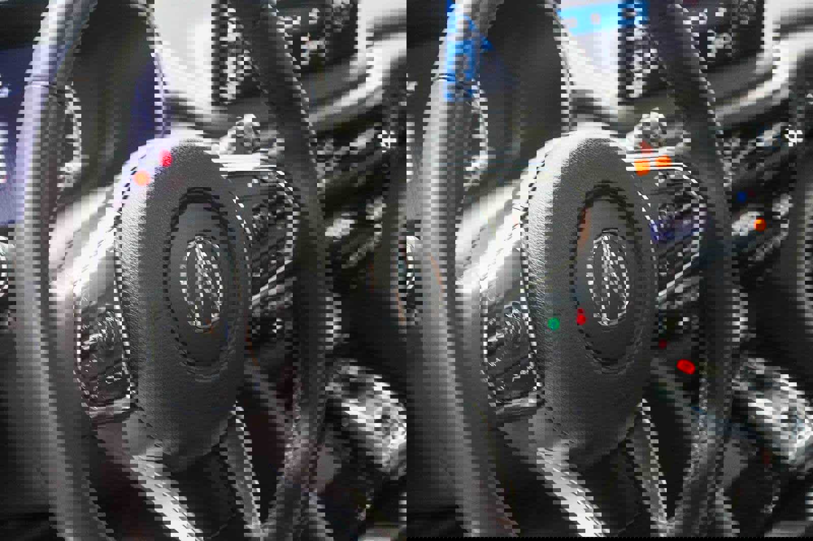 Used 2025 Acura MDX SH-AWD w/ Technology Package image 21