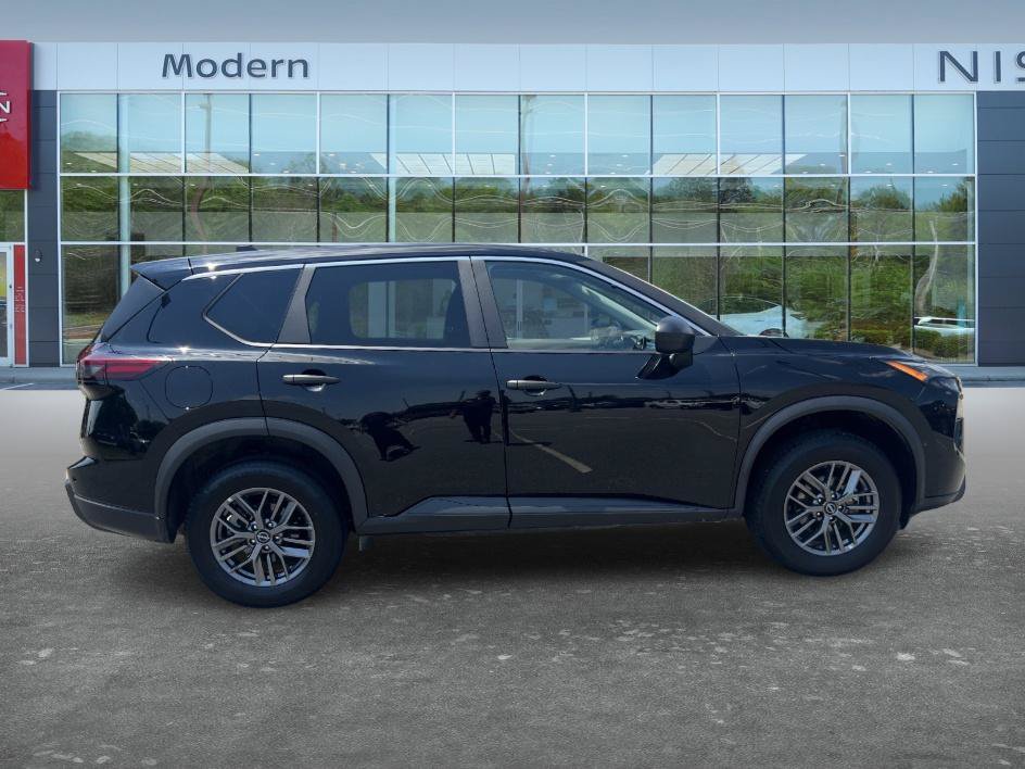 Certified 2024 Nissan Rogue S AWD/4WD image 4