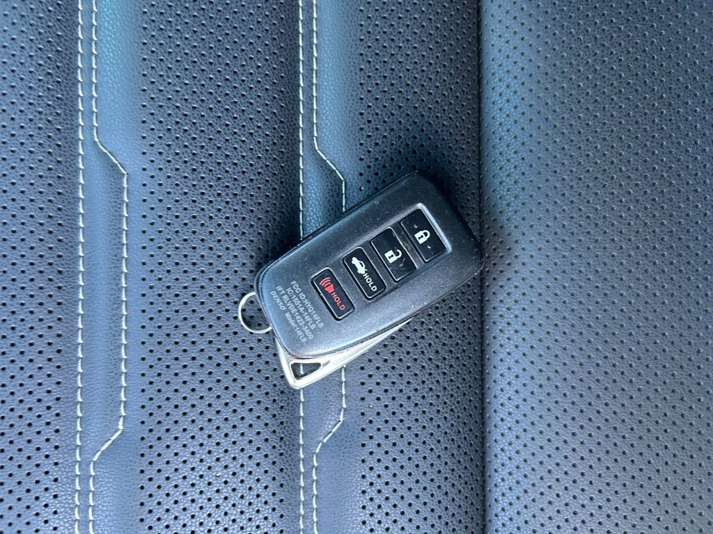 Used 2023 Lexus RC 350 F Sport image 33