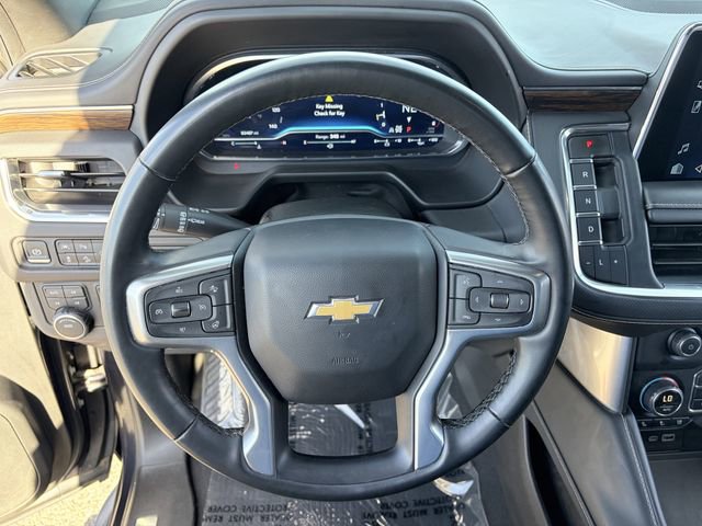 Used 2023 Chevrolet Suburban Premier image 10