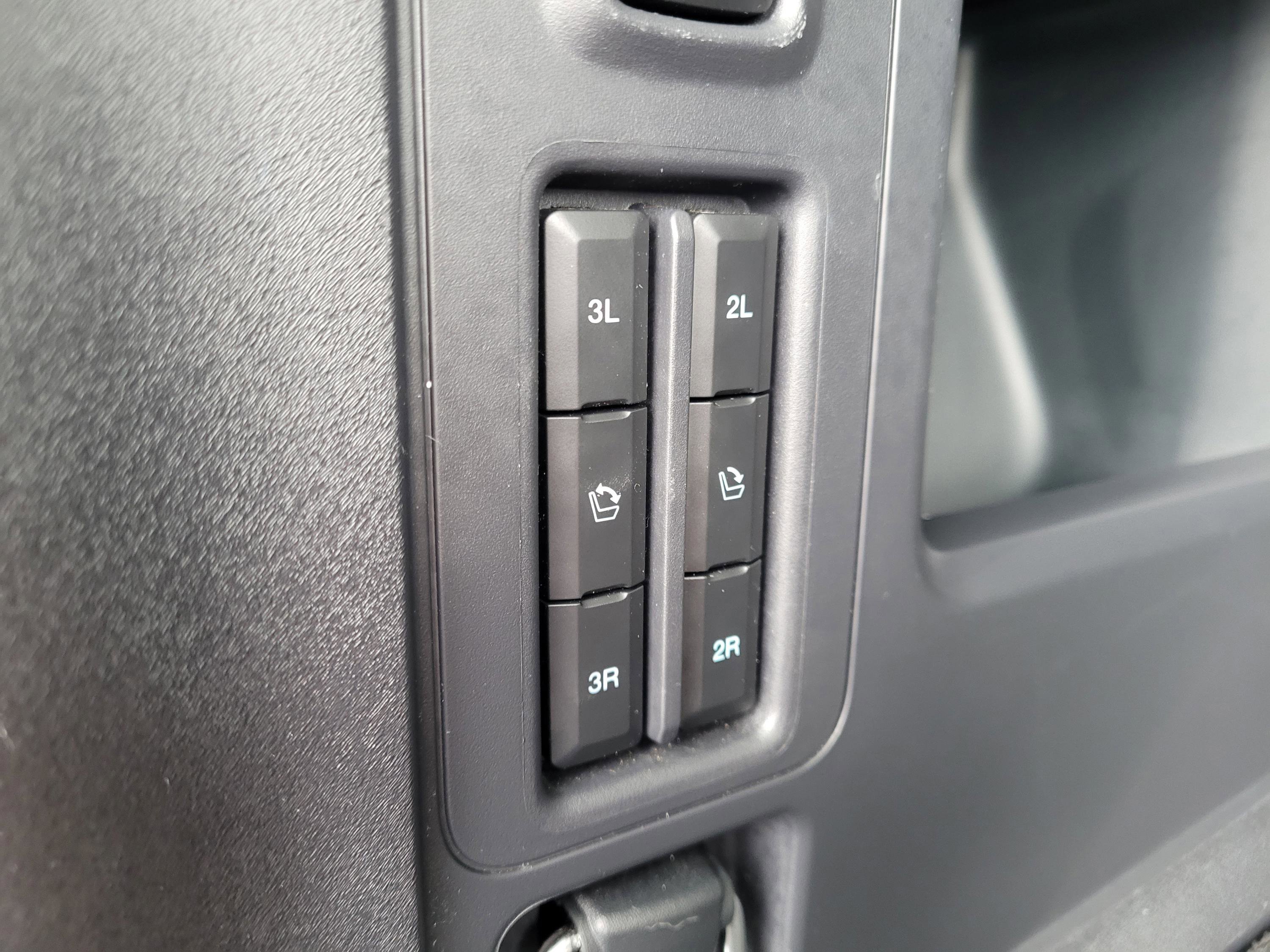 Used 2025 Ford Expedition Max Platinum image 27